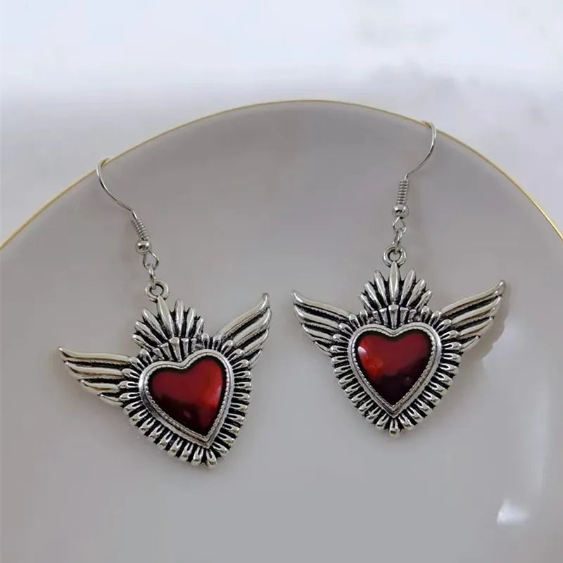 Boucles d'oreilles pendantes en alliage de zinc – Représentation du Sacré-Cœur en argent et rouge-image