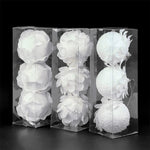 Boules de Noël catholique en Mousse Blanche avec Plumes - 8 cm - Vignette | La Paroissienne