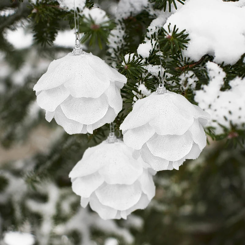 Boules de Noël en Mousse Blanche avec Plumes - 8 cm