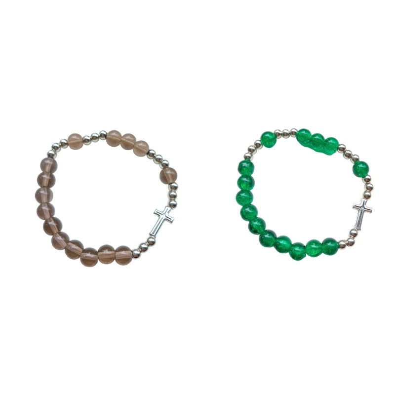 bracelet elastic fumée et vert, et argenté avec croix