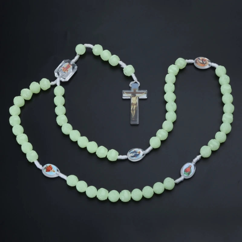 Chapelet_phosphorescent_en_perles_et_croix