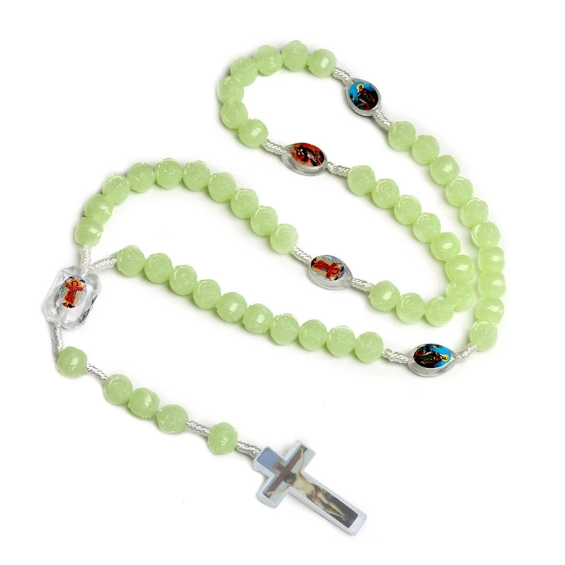 Chapelet_phosphorescent_en_perles_et_croix