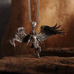 Collier Pendentif Ange Gothique - Bijou Punk et Catholique - Vignette | La Paroissienne