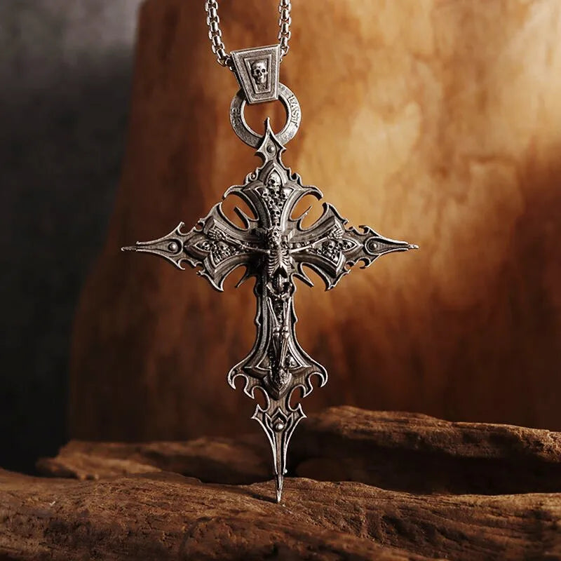 Collier Pendentif Croix Crâne Jésus Gothique - Bijou Punk Catholique