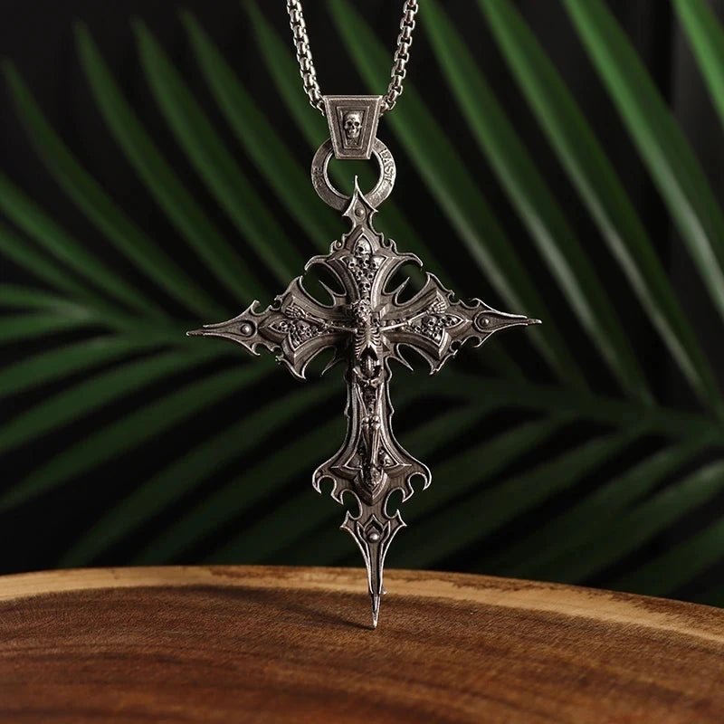 Collier Pendentif Croix Crâne Jésus Gothique - Bijou Punk Catholique