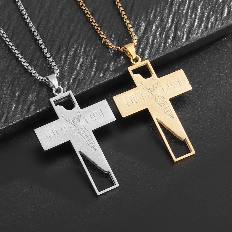 Collier Pendentif Croix Jésus - Acier Inoxydable